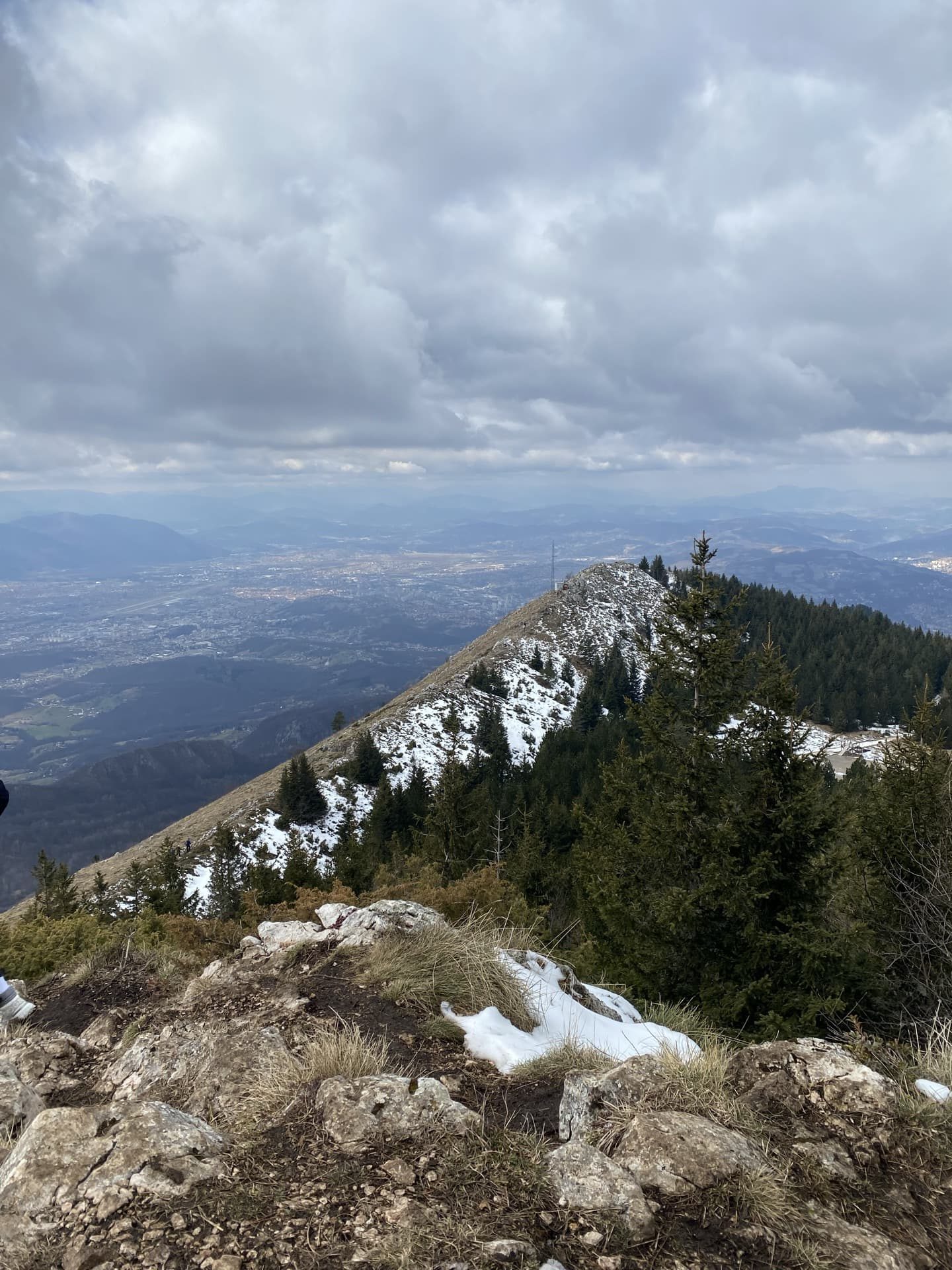 Koliko zaista košta početi planinariti?